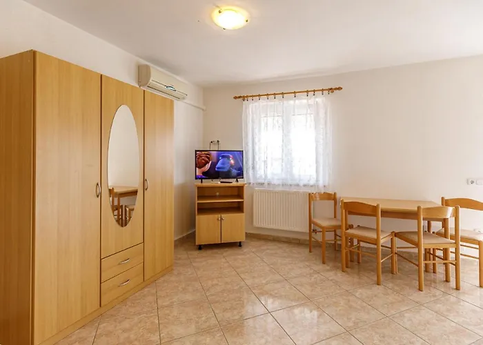 Ferienhaus Sascha In Poreč